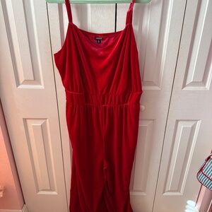 Red Sleeveless Velvet Jumpsuit Torrid NWT Plus Size